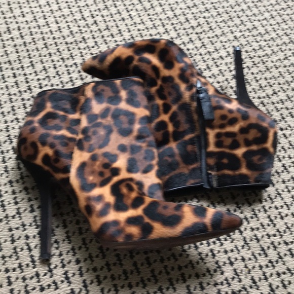 Vera wang pony calf bootie size 9 - Picture 2 of 5